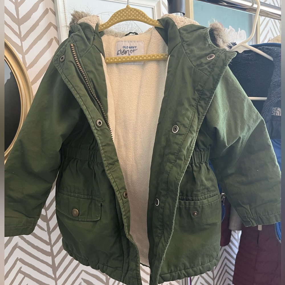 Girls light, olive/green parka